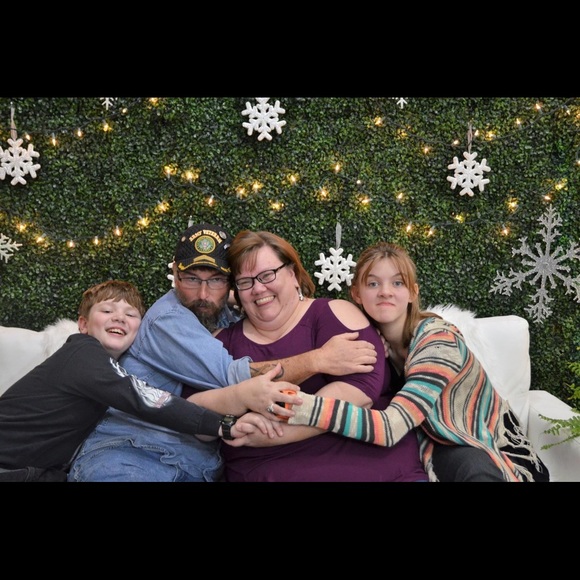 Meet your Posher, Amy - Picture 3 of 3